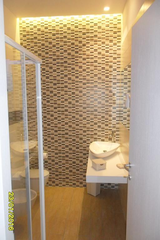 Location Lory Hotel Busto Arsizio Exterior foto