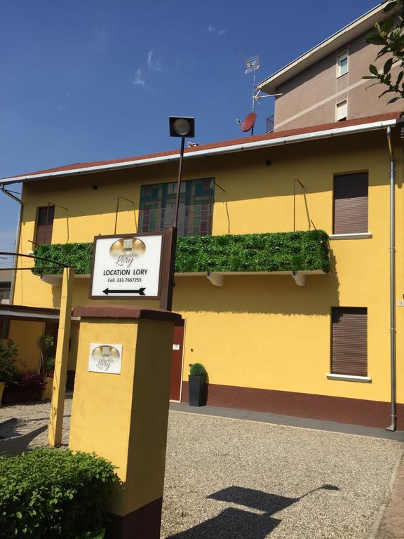Location Lory Hotel Busto Arsizio Exterior foto