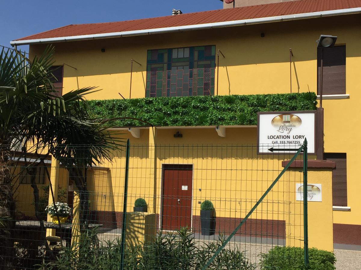 Location Lory Hotel Busto Arsizio Exterior foto